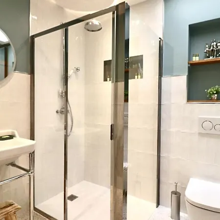 Fersen Bright Renovated For 5 People In Center Of Old * Antibes