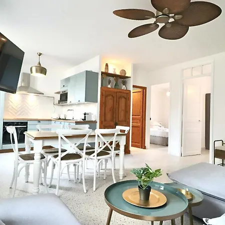 Appartement Fersen Bright Renovated For 5 People In Center Of Old Antibes