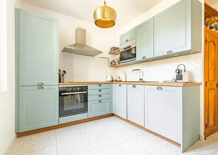 Bright Apartment Renovated In Center Of Old Antibes