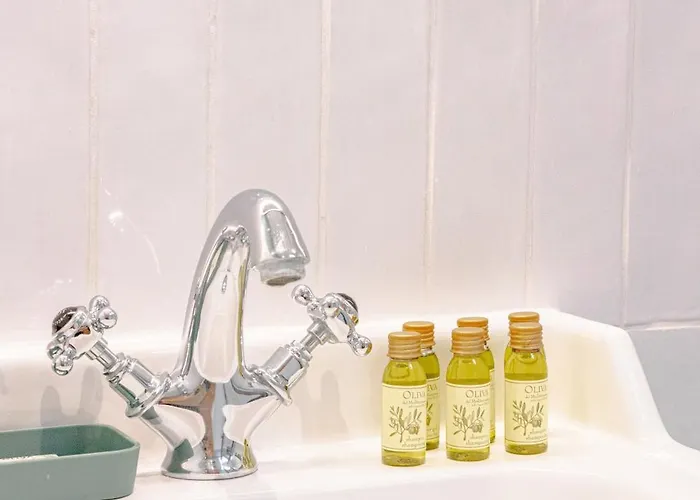 Bright Apartment Renovated In Center Of Old Antibes * Antibes